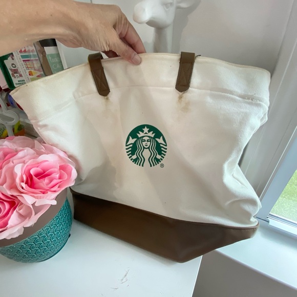 Disneyland & Starbucks bag 😍 - Picture 4 of 5